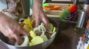 ВКУСНЕНЬКИЕ ЗАПЕЧЕННЫЕ ОВОЩИ С МЯСОМ....В РУКАВЕ...Советуем посмотреть....