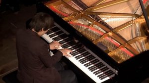 Seong-Jin Cho – Debussy: L'isle joyeuse, L. 106 | Yellow Lounge