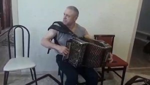 Гармонист Василий Плохов. Гармонь Ре мажор, мастер И.В.Шибаев