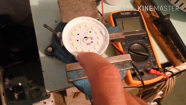 Как вскрыть светодиодную лампу.( Ремонт светодиодной лампы) смотреть онлайн