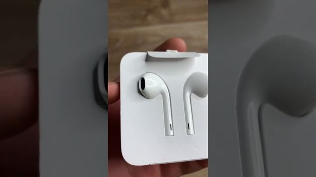 Наушники EarPods lighting