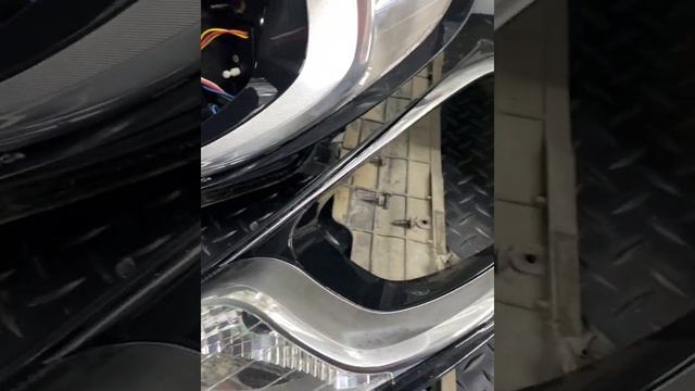 Hyundai Solaris установка линз в отражатель. Гарантия увеличения света. Тюнинг фар. Москва САО смотреть онлайн