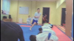 Так разминаются каратисты | Шпагат для лютой вертушки