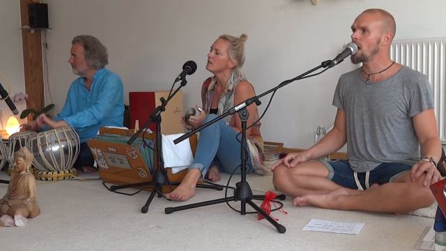 Govindam adi purusham 06.2017 heidelberg kirtan project смотреть онлайн