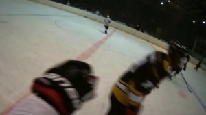 Прием шайбы в хоккее и остановка шайбы...