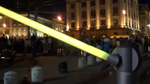 Площадь перед думой со стороны Кремля перед Метрополем 18 июля 2013. смотреть онлайн