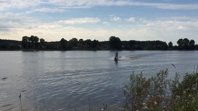 Мечта 2010 года всё ещё работает на меня) смотреть онлайн