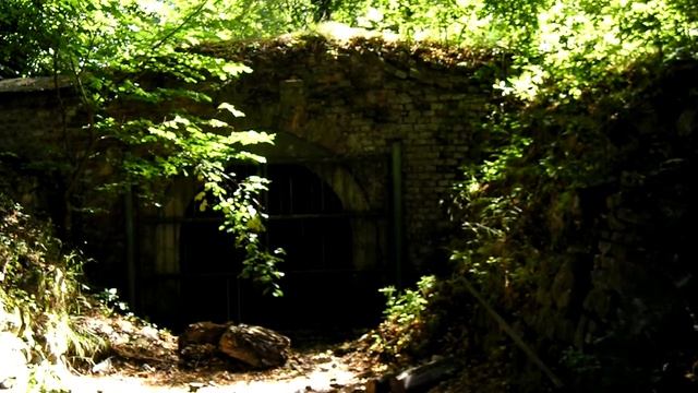 Výšlap na Buchlov Olympus C-360 смотреть онлайн