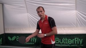 ►Две ключевые плоскости удара справа для создания вращения и скорости в настольном теннисе