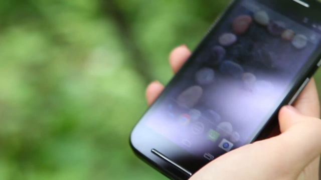 Moto E - Качество по доступной цене. Обзор AndroidInsider.ru смотреть онлайн