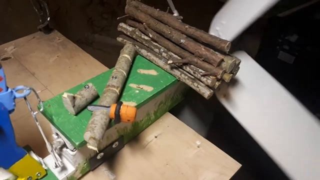 Дровосек . Декоративная игрушка для дачи . смотреть онлайн