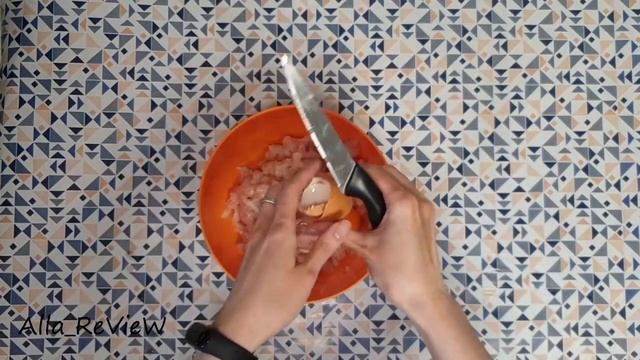 Куриные котлеты. Без майонеза. Без мясорубки. смотреть онлайн