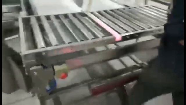 Видео работы стационарной дисковой (циркулярной) пилы RTG 1400 по полутушам