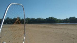 На острове Везения садим цветы и ловим здоровенного судака.