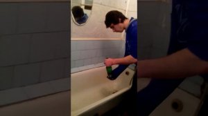 Выбил дно бутылки