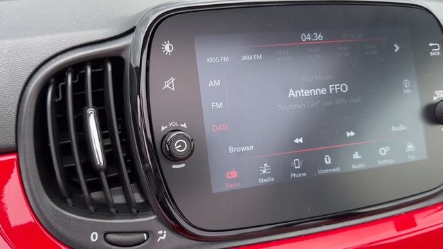 Fiat 500 Hybrid Dolcevita Cabrio 2023: practical or not? (WTFunction review)