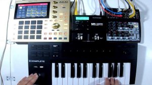Live Session 9: AKAI MPC One, Firmware 2.10, Plugins Instruments only, no sample