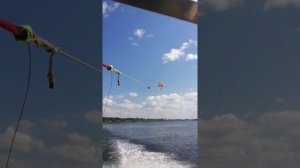 Катер Амур-Д с парашютом