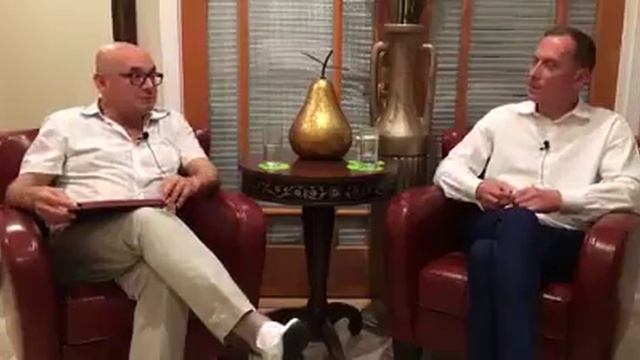 Сотрудники консульства в Сан-Франциско запросили политического убежища в США смотреть онлайн