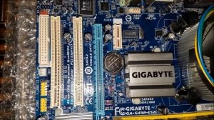Gigabyte GA-G41M-ES2L Motherboard, Intel Core 2 Duo Processor, Nanya PC2 Ram