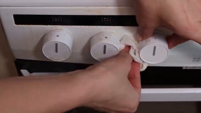 ЧИСТИМ ГАЗОВУЮ ПЛИТУ, РУЧКИ, КОНФОРКИ, РЕШЕТКУ  ОТ ЗАСТАРЕЛОГО ЖИРА И НАГАРА!