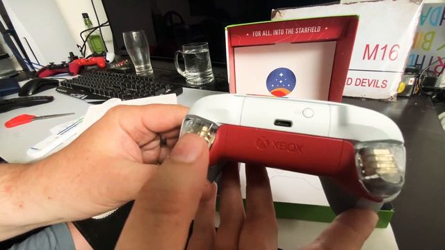 Starfield Xbox Controller Unboxing смотреть онлайн