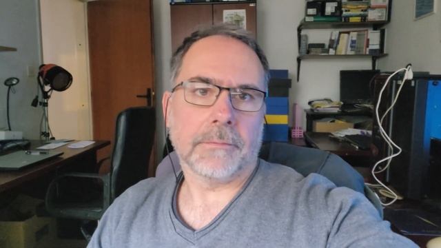 Samsung Galaxy Z Fold 3 5G selfi kamera 10 MP 4K 30 fps eksterijer i enterijer смотреть онлайн