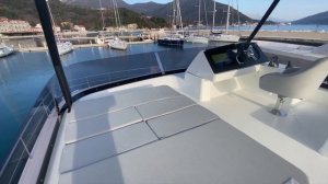 Walkaround MY40 / Обзор моторного катамарана MY40