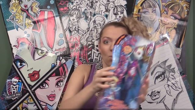 Обзор куклы Monster High Лагуна Блю Скарьерный риф (Great Scarrier Reef) - DHB56 смотреть онлайн