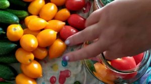 Лето пора заготовки на зиму,Ассорти из овощей "пальчики оближешь"