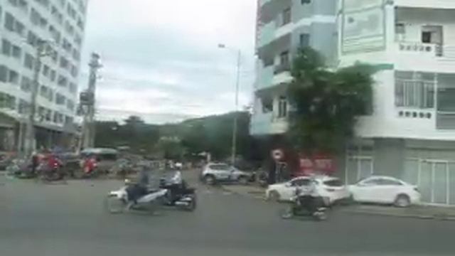 205 Вьетнам Нячанг Виды города из окна автобуса Плоские дома Vietnam Nha Trang flat houses смотреть онлайн