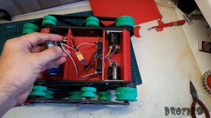Как управлять гусеничным RC танком с независимым приводом / RC tank remote control