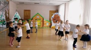 Средняя группа. Танец «детки-конфетки»