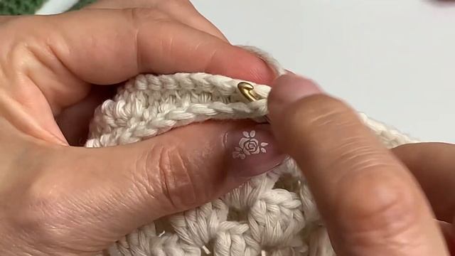 Сумочка для девочек. Вяжем крючком.