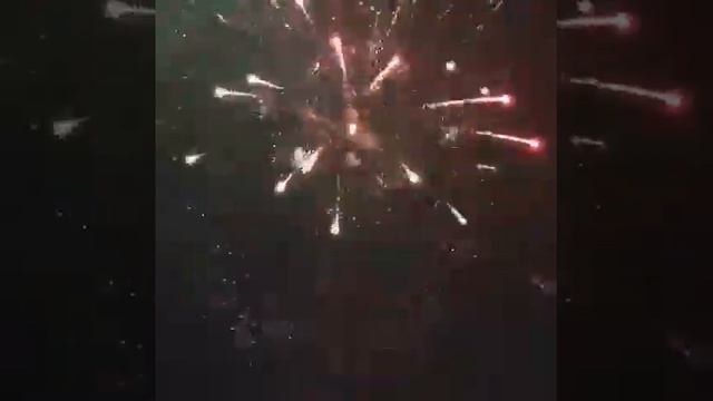 Барская усадьба - праздничный салют смотреть онлайн