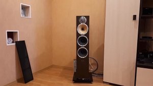 b&w cm9 и parasound a23, подключенный в мостовом режиме.