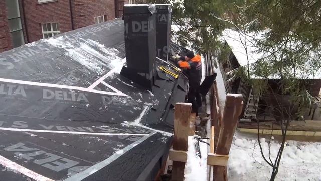 Обход трубы на фальцевой кровле. смотреть онлайн