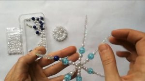 Делаем снежинки из синельной проволки и бусин/Easy DIY Snowflakes