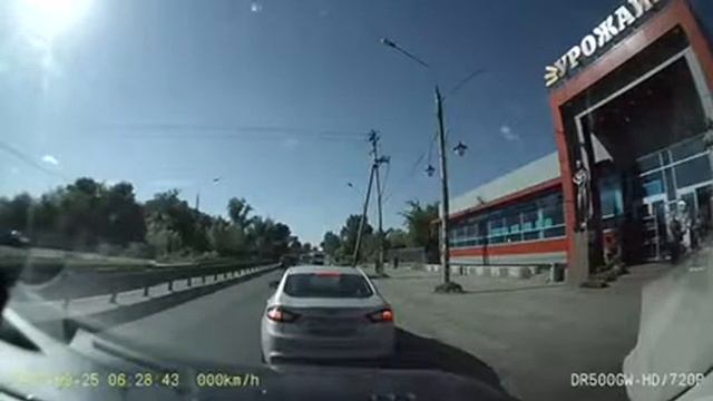 Удар в бампер форд Мондео 5 поколения на скорости 60км ч смотреть онлайн