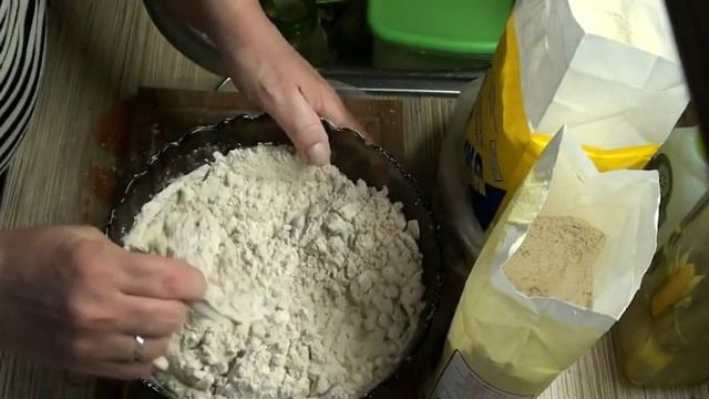 Бездрожжевой хлеб в духовке из овсяной муки.Вегетарианская еда.