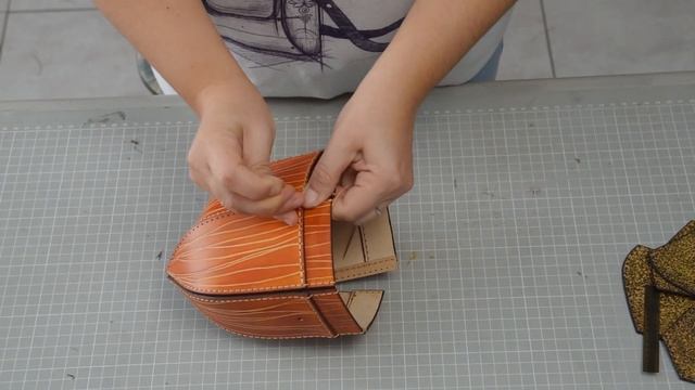 How to make the Acorn Leather Bag | Christmas leather Pattern | PDF Leather Bag Pattern смотреть онлайн