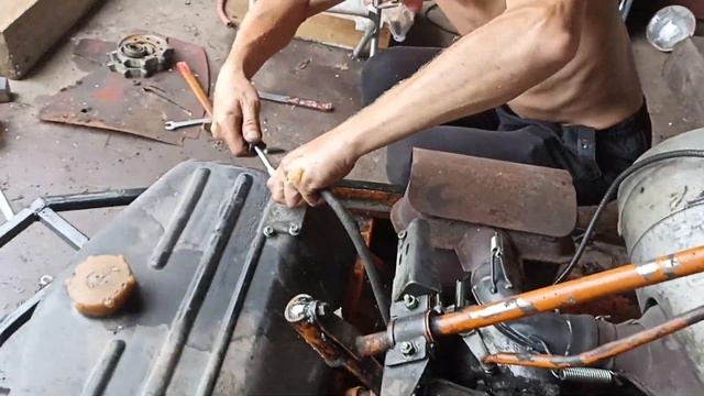 Первый запуск нашего снегохода.Снегоход Буран. Немного о ремонте. #снегоход, #снегоходБуран.