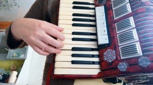 Страдание-из к/ ф Белые росы-на аккордеоне разбор