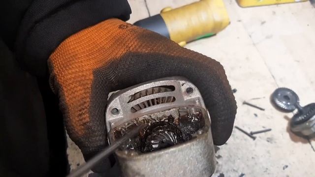 Болгарка 125 как поменять малую шестерню? смотреть онлайн