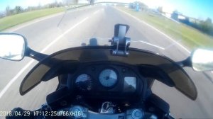 Honda VFR 800 max speed 260  km / h,в конце круговой обзор(максимальная скорость 260 км/ч)