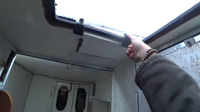 Пошалим? Купил котел для автодома! Клею резинки, течет крыша! Дом на колесах своими руками.