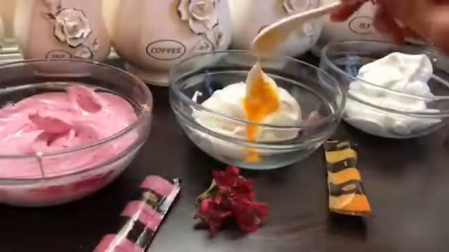 Разноцветные безе: рецепт от Foodman.club смотреть онлайн