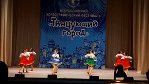 танец _На деревне_ - ансамбль танца _Белая птица_ - рук. Корнев А. В.