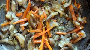 Куриный суп с грибами и цветной капустой