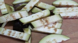 Салат из баклажана с морковью и огурцом